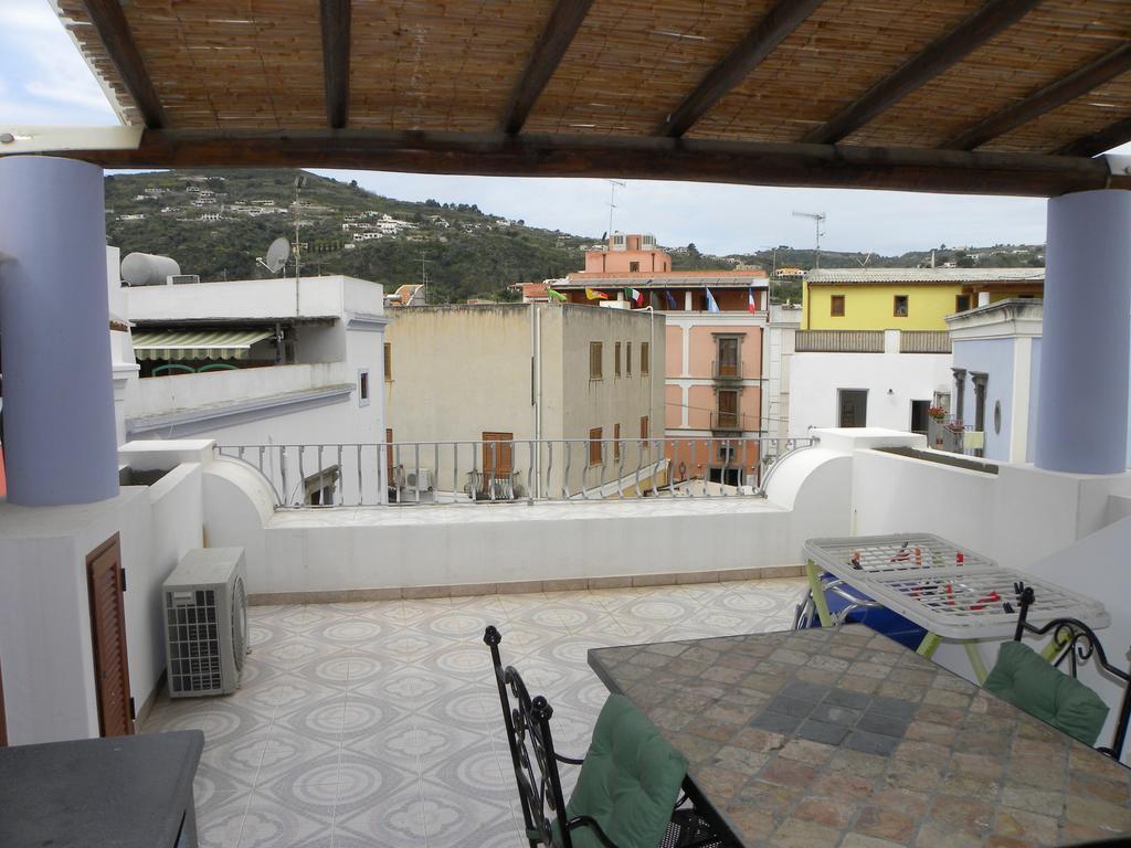 Case Vacanze Albamarina Lipari  Room photo